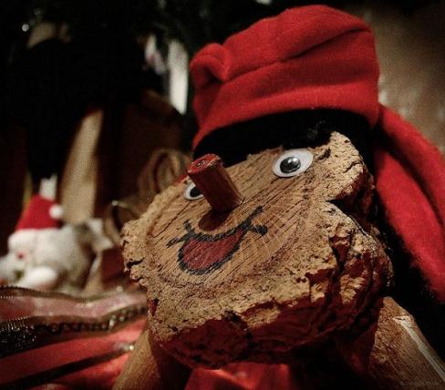 I no oblidem el Tió! Que, a més a més, té l’avantatge de ser pagà. (font)