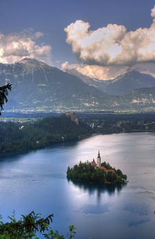 El llac Bled és famós per l'illa que té al centre [imatge: Maurice]