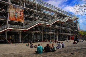 Vaig estar hores llegint còmics i veient les notícies en francès a la biblioteca del Centre Pompidou [imatge: Guillaume Baviere]